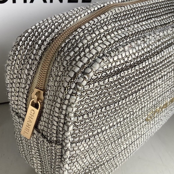 Authentic Chanel Tweed Makeup Bag - Picture 7 of 9
